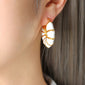 Aretes Chapa de Oro Friday con Blanco - Realistica, Tal cual soy